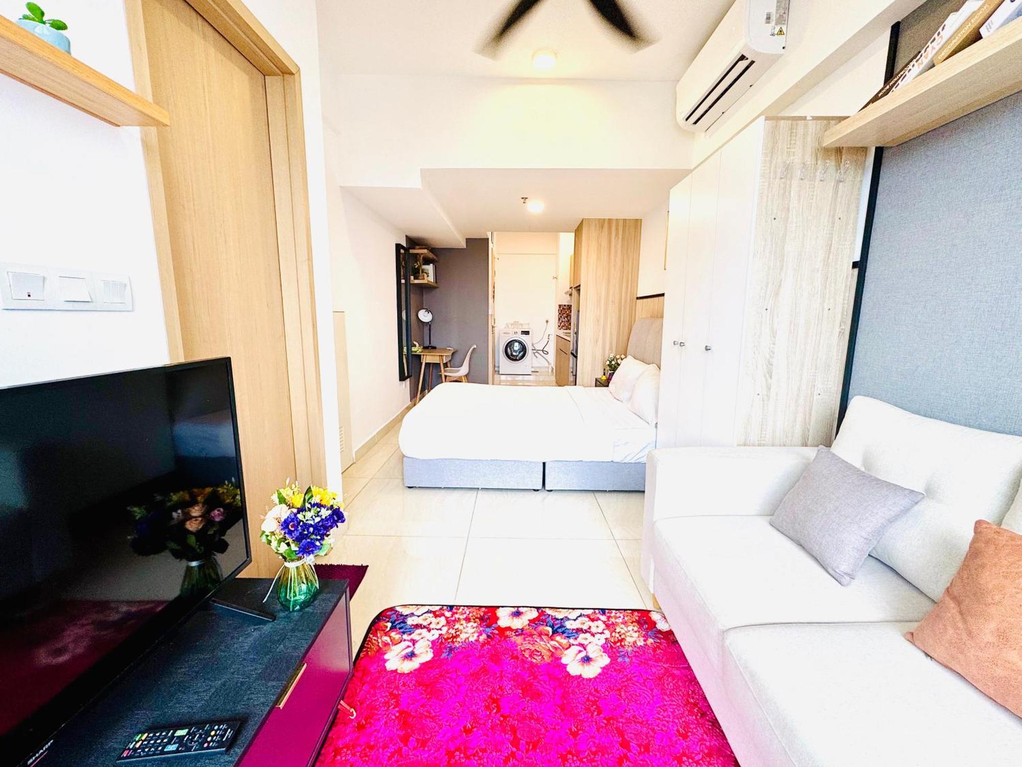 The Colony Klcc By Zenith Apartemen