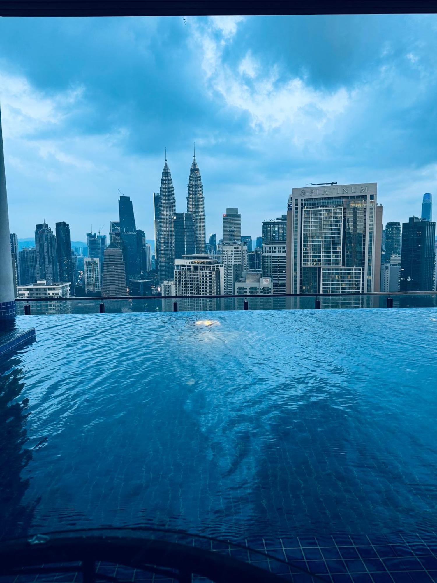 The Colony Klcc By Zenith Apartemen *